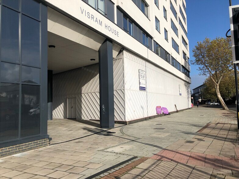 250 Acton Ln, Londres à louer - Photo de l’immeuble – Image 3 sur 4
