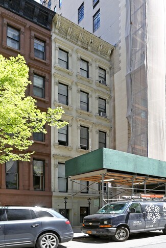 Plus de détails pour 53 E 67th St, New York, NY - Logement à vendre