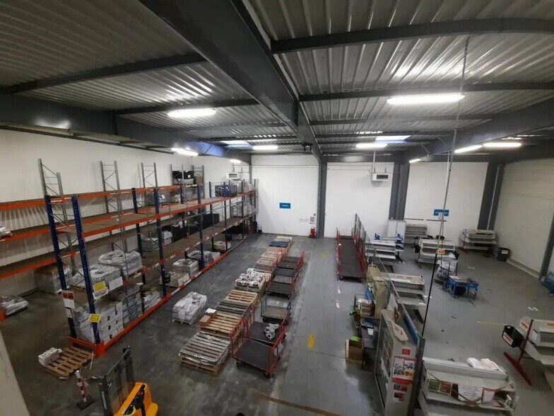 Industriel/Logistique dans Saint-Brice-sous-Forêt à louer - Photo de l’immeuble – Image 1 sur 6