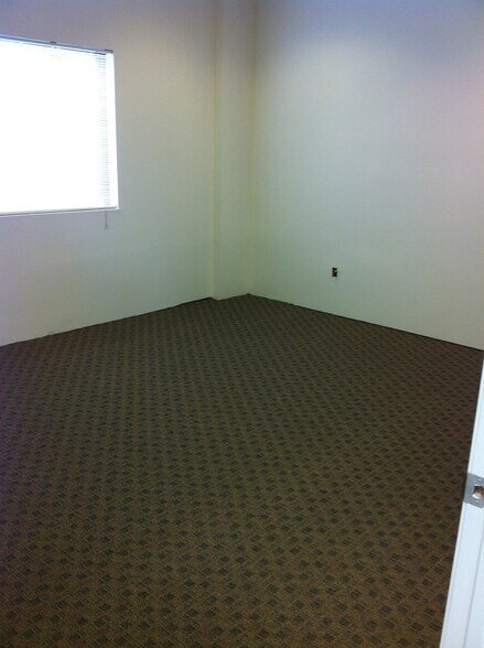 205B Terrace Ave, Huntington, WV à vendre - Photo principale – Image 1 sur 14