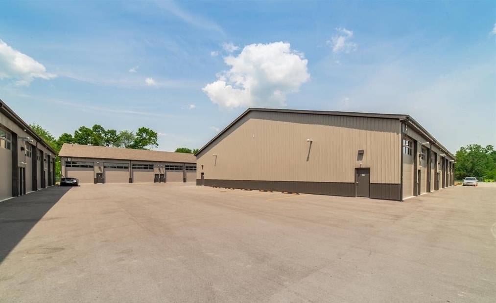 1641 Balian Rd, Waterford, MI 48327 - Lot C21 - - Photo intérieure - Image 2 of 7