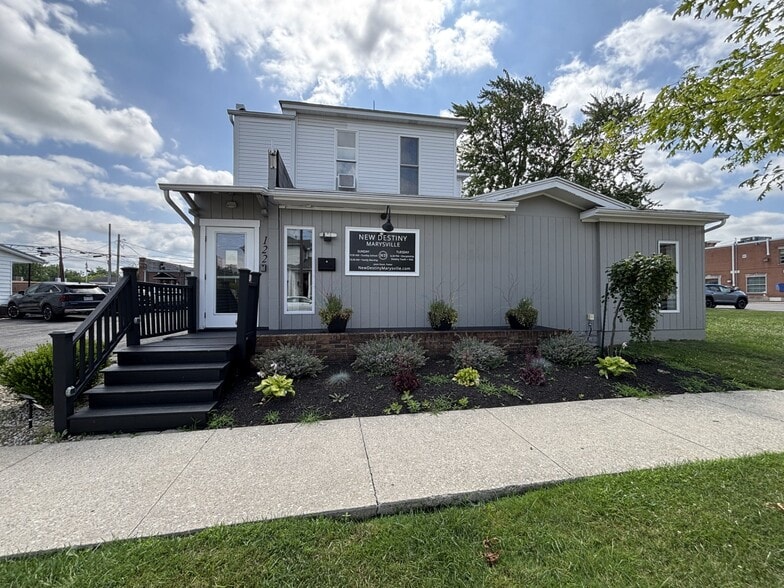 122 N Court St, Marysville, OH à louer - Photo de l’immeuble – Image 1 sur 6