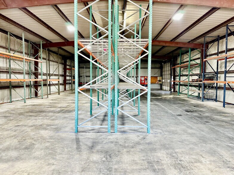 14702 Jersey Shore Dr, Houston, TX à louer - Photo de l’immeuble – Image 3 sur 15