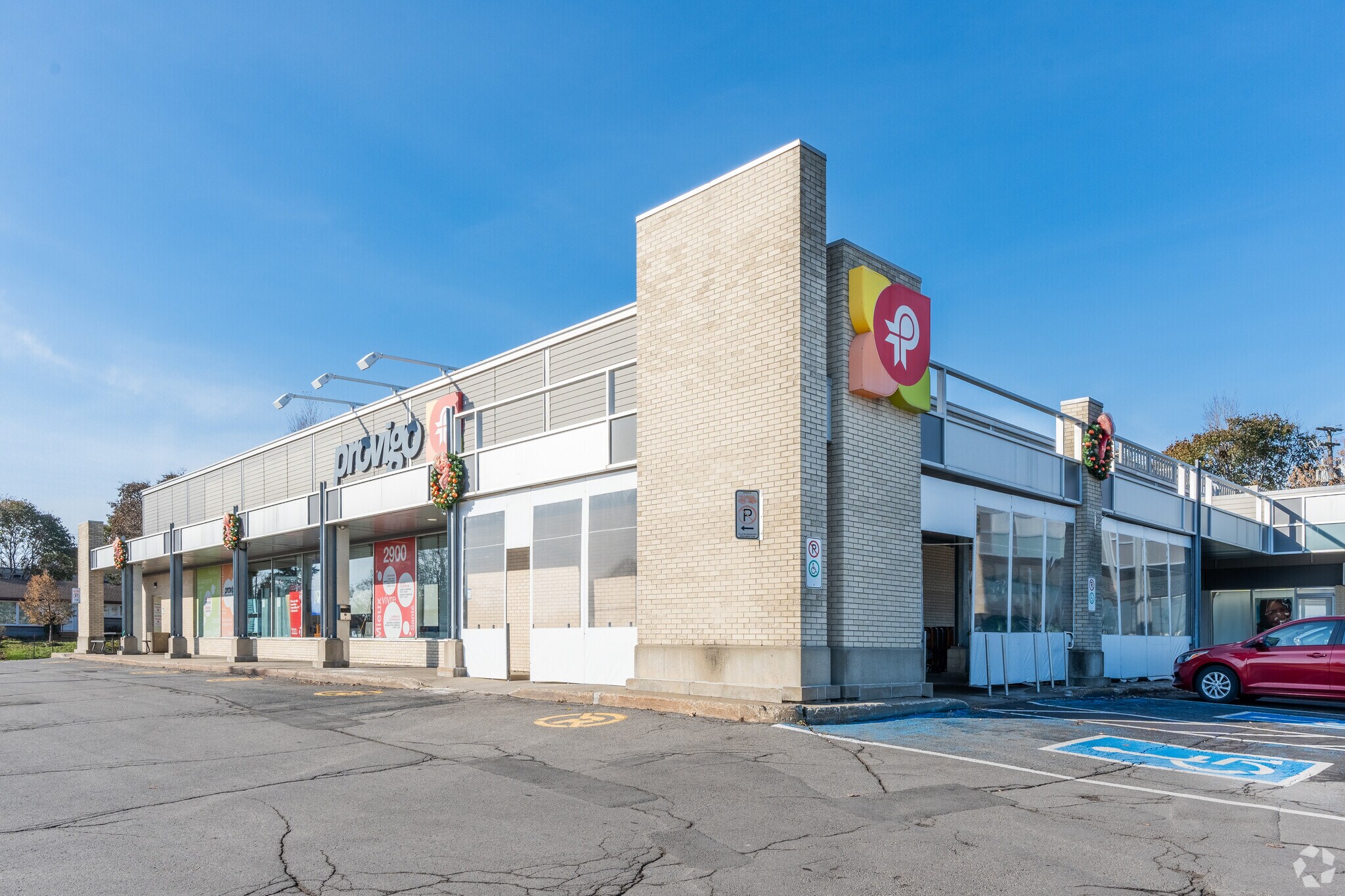 2900 Ch Saint-Louis, Québec, QC à louer Photo principale– Image 1 sur 8