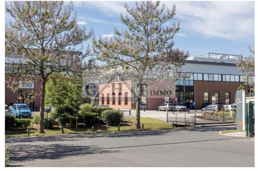 Industriel/Logistique dans Villeneuve-la-Garenne à louer - Photo de l’immeuble – Image 1 sur 3