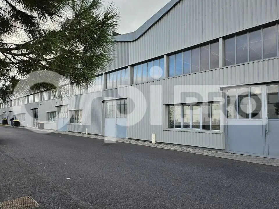 Local d’activités dans Reims à louer Photo de l’immeuble– Image 1 sur 7