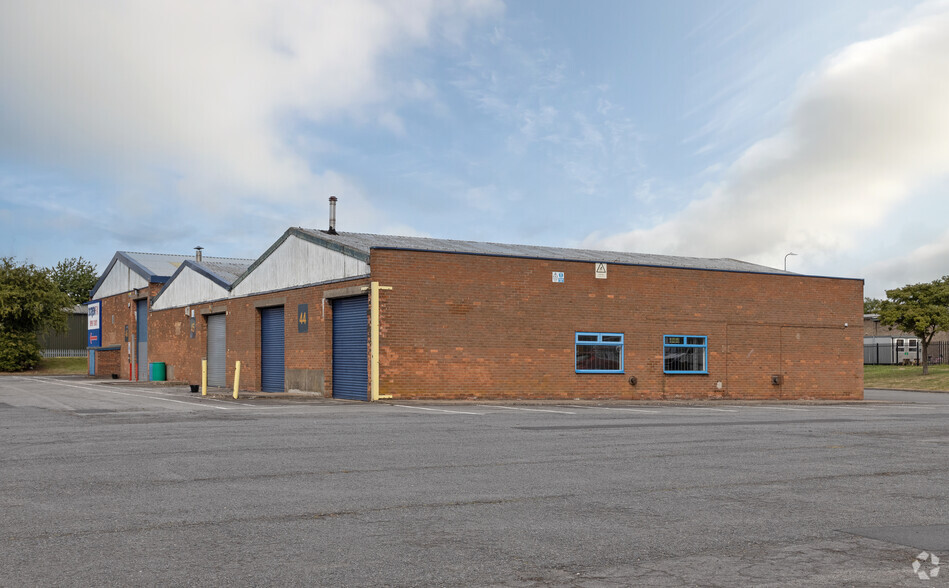 Corringham Rd, Gainsborough à louer - Photo de l’immeuble – Image 3 sur 13