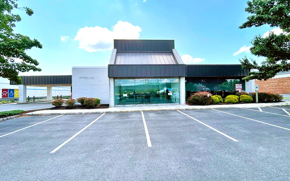 742 Wertzville Rd, Enola, PA à louer Photo principale– Image 1 sur 15