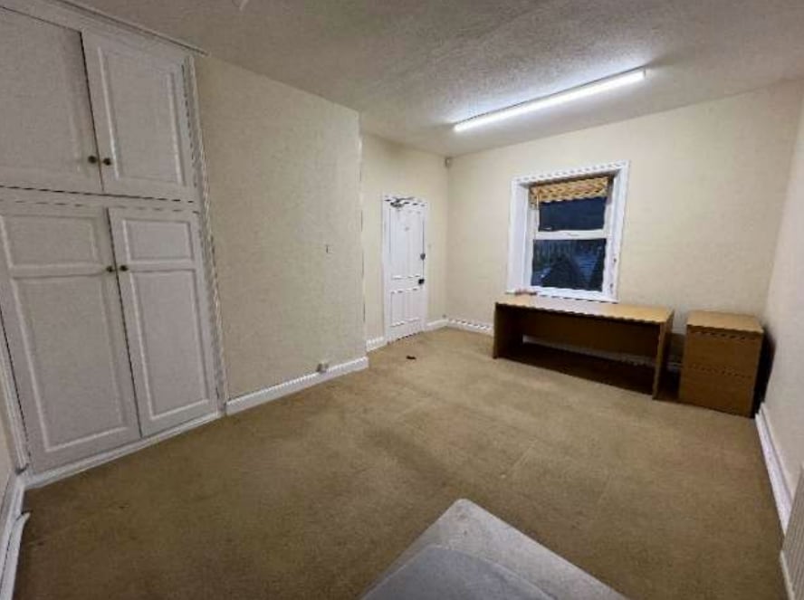 196 Huddersfield Rd, Holmfirth à louer Photo intérieure– Image 1 sur 1