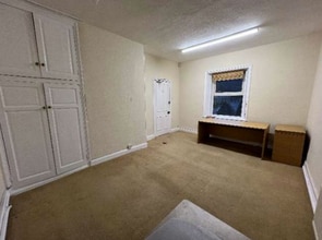 196 Huddersfield Rd, Holmfirth à louer Photo intérieure– Image 1 sur 1