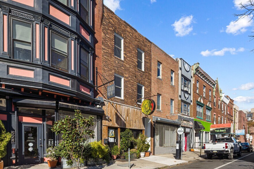 522 S 5th St, Philadelphia, PA à vendre - Photo de l’immeuble – Image 2 sur 35