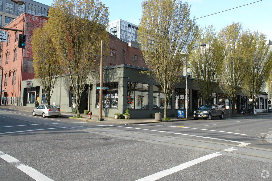 1122-1140 NW Everett St, Portland, OR à louer - Photo principale – Image 2 sur 9