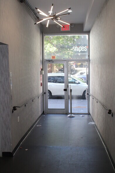 2918 Third Ave, Bronx, NY à louer - Hall d’entrée – Image 3 sur 10