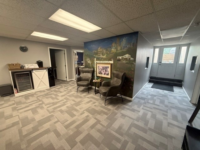 300 cedar Blvd, Pittsburgh, PA à louer Photo intérieure– Image 1 sur 9