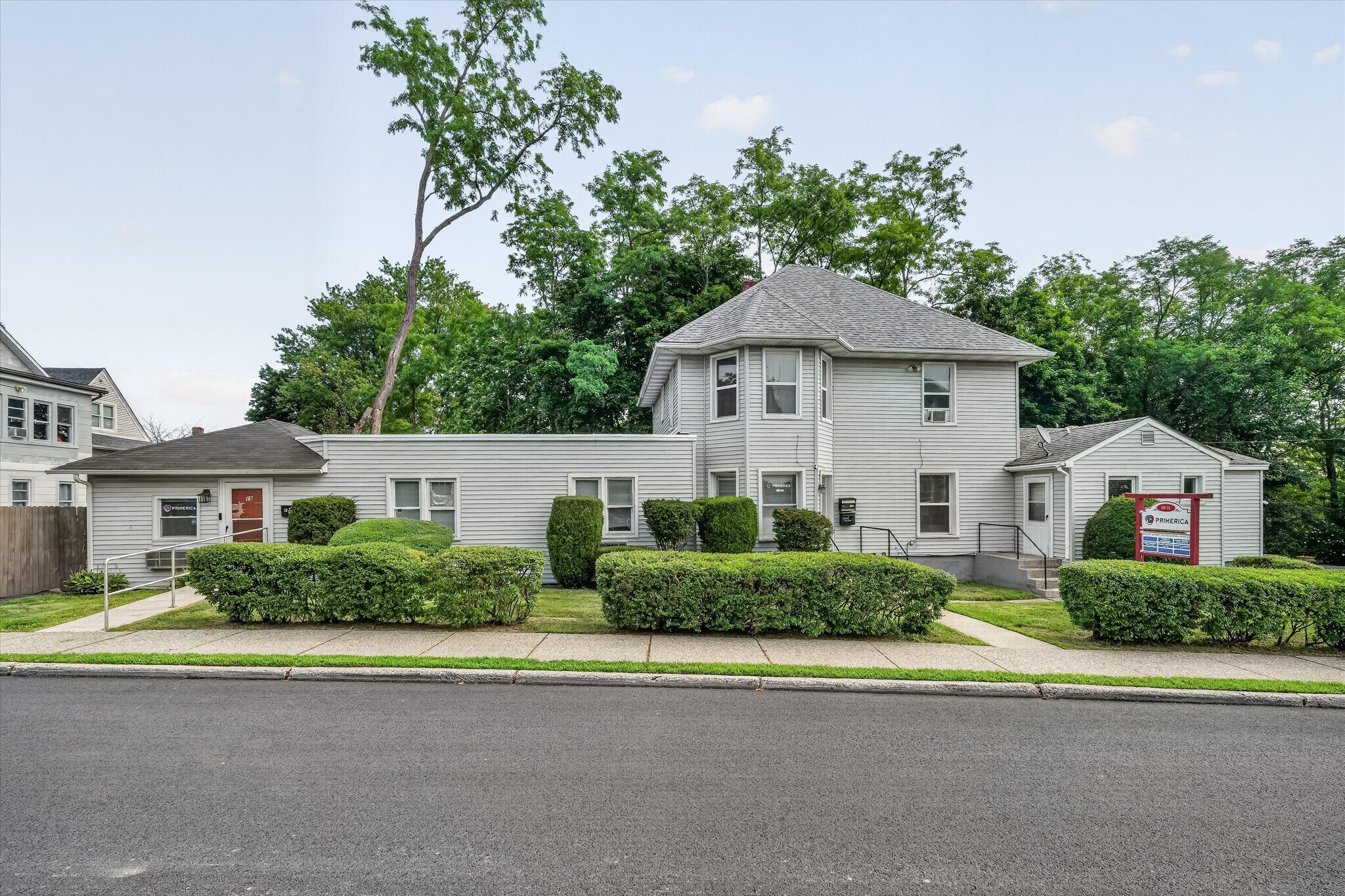 19 Dewitt St, Middletown, NY à louer Photo de l’immeuble– Image 1 sur 16