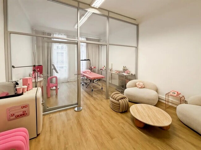 Plus de détails pour Bureau à louer