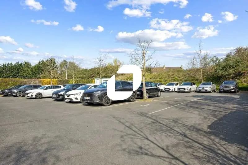 Local d’activités dans Morangis à louer - Photo de l’immeuble – Image 2 sur 16