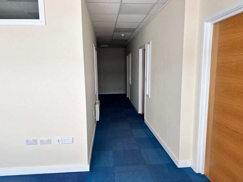 6 Kingsway Shopping Prec, Frome à louer - Photo de l’immeuble – Image 3 sur 7