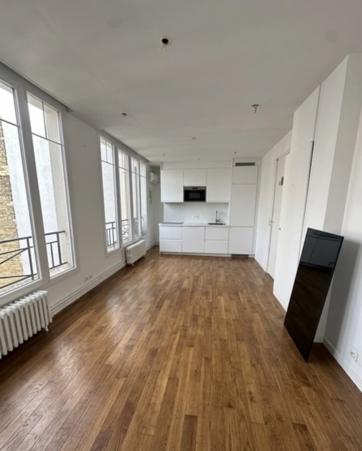 25 Place De La Madeleine, Paris à louer Photo de l’immeuble– Image 1 sur 6