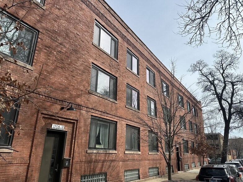 6100-6104 N Paulina, Chicago, IL à vendre - Photo de l’immeuble – Image 1 sur 11