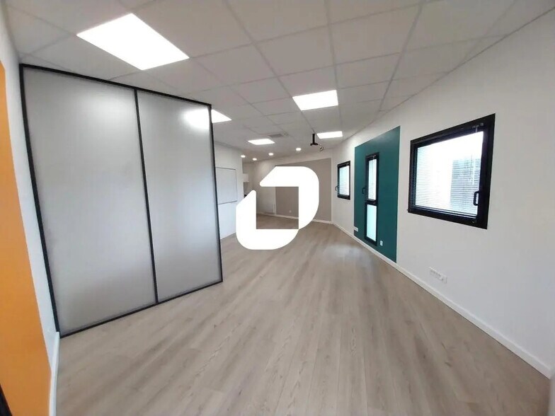 Bureau dans Champigny-sur-Marne à louer - Photo intérieure – Image 2 sur 6