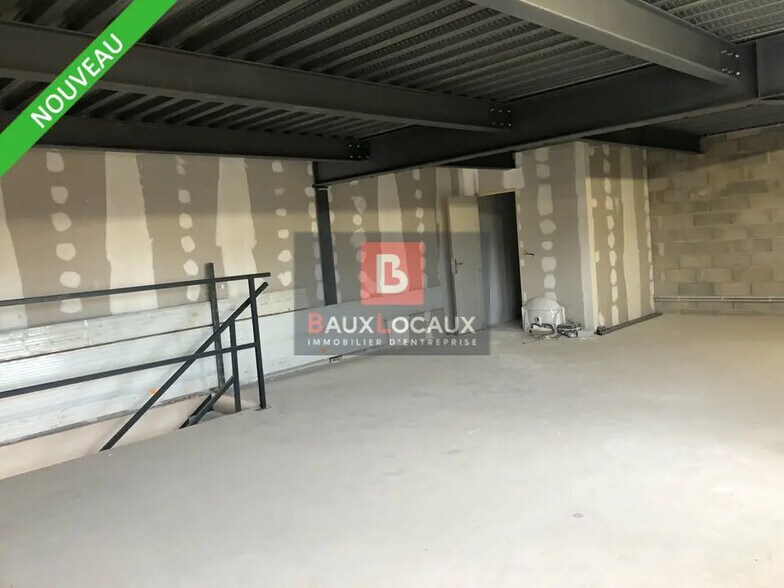 Bureau dans Fos-sur-Mer à louer - Photo de l’immeuble – Image 3 sur 7