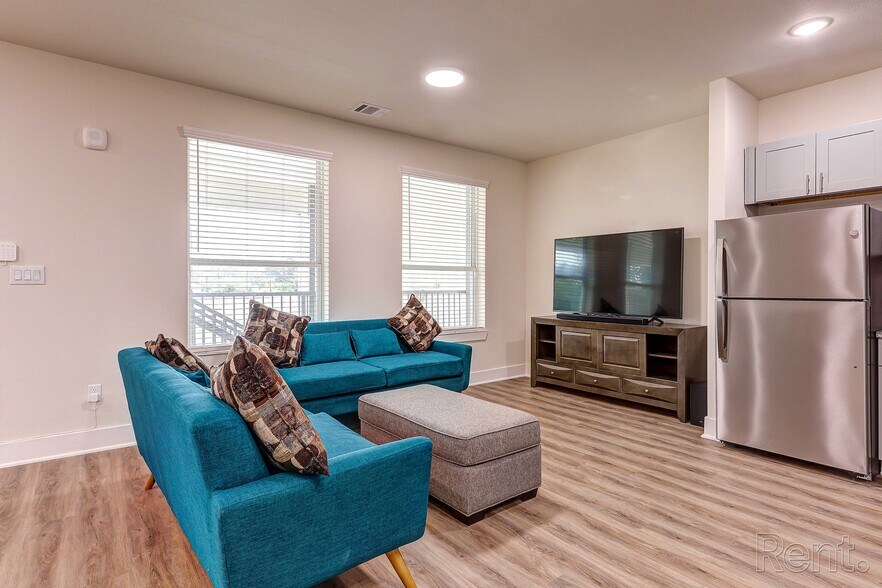 25115 Harper Ln, Spring, TX à vendre - Photo de l’immeuble – Image 2 sur 8