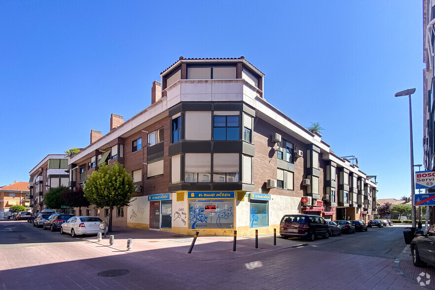Calle Jardín, 28, San Fernando de Henares, Madrid à louer - Photo de l’immeuble – Image 2 sur 2