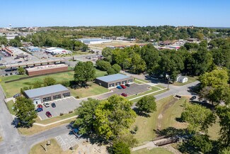 Plus de détails pour 504 W Iola St, Broken Arrow, OK - Bureau à vendre