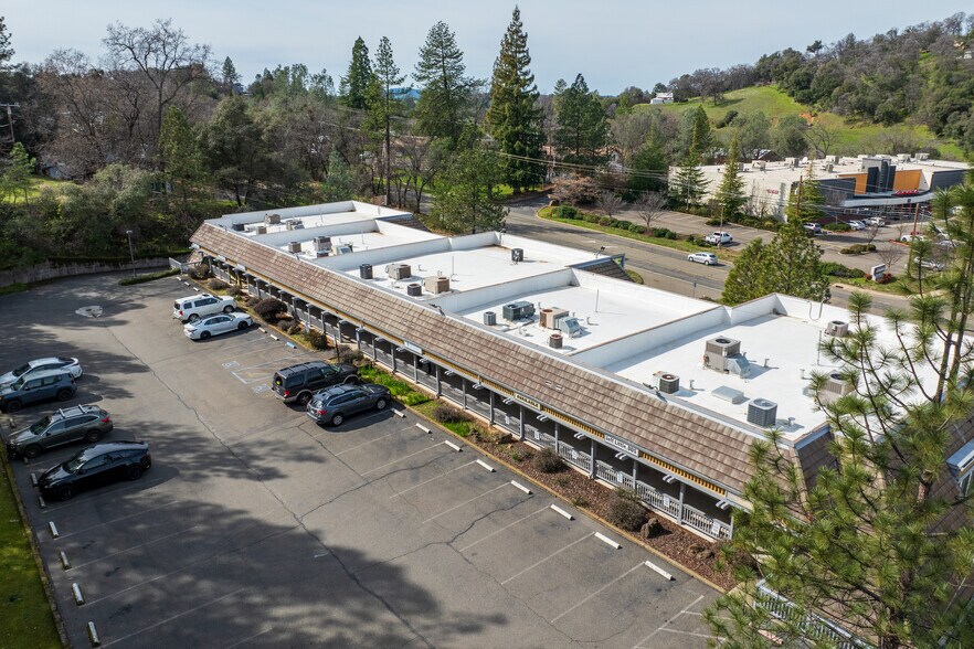 344 Placerville Dr, Placerville, CA à louer - Photo de l’immeuble – Image 3 sur 19