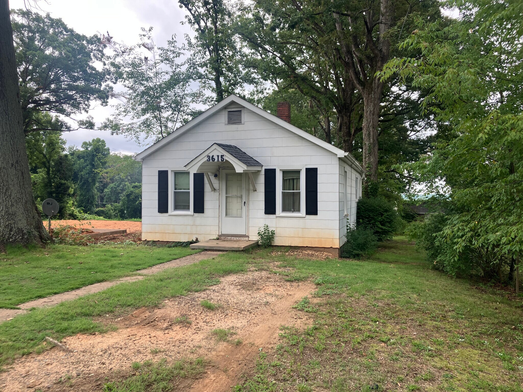 3615 Hemlock Dr, Winston-Salem, NC à vendre Photo principale– Image 1 sur 2