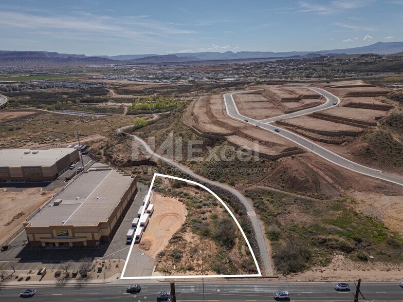 Approx 1990 E Riverside Dr, St George, UT à vendre - Photo de l’immeuble – Image 2 sur 5