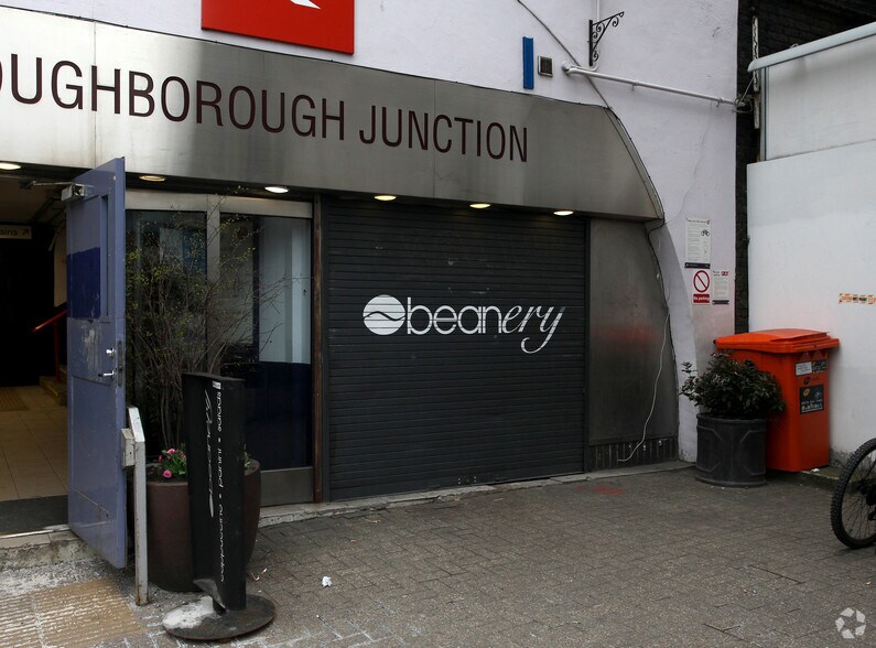 Coldharbour Ln, Londres à louer - Photo de l’immeuble – Image 2 sur 3