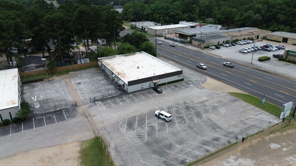 812 S Eastman Rd, Longview, TX à louer - Aérien – Image 3 sur 8