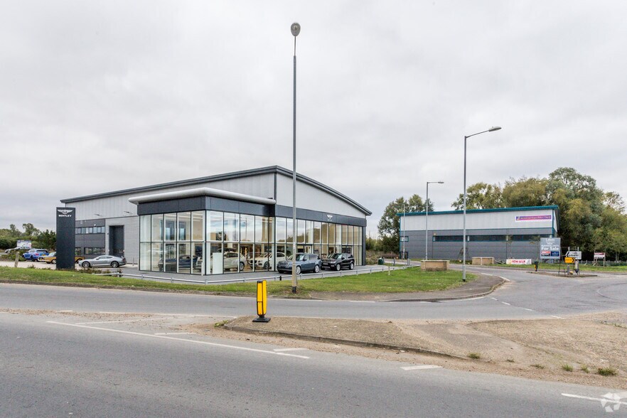 2 The Lakes Business Park, Huntingdon à vendre - Photo de l’immeuble – Image 3 sur 5