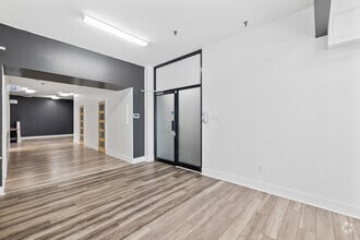 279 Rue Sherbrooke O, Montréal, QC à louer Photo intérieure– Image 2 sur 5