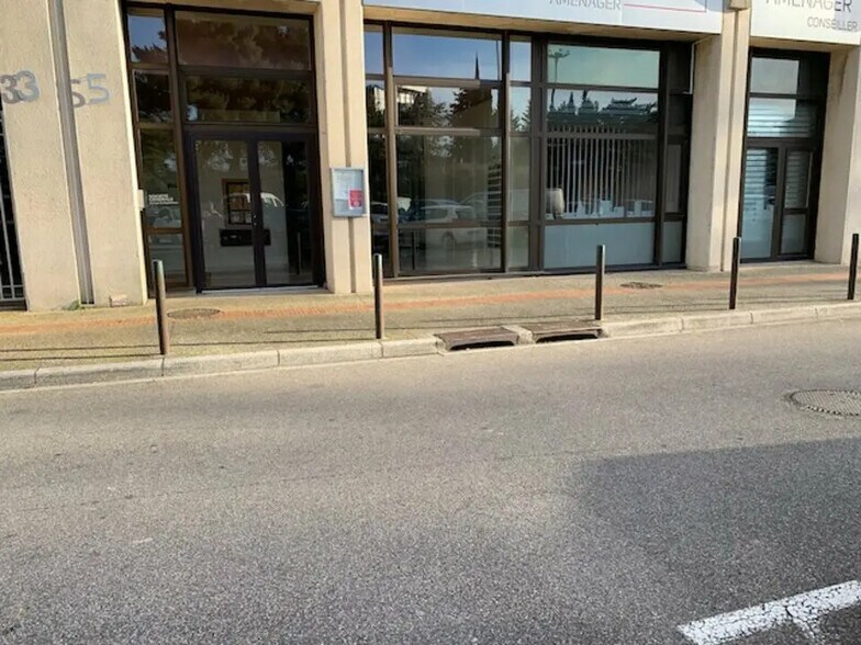 Bureau dans Avignon à louer - Photo de l’immeuble – Image 2 sur 10