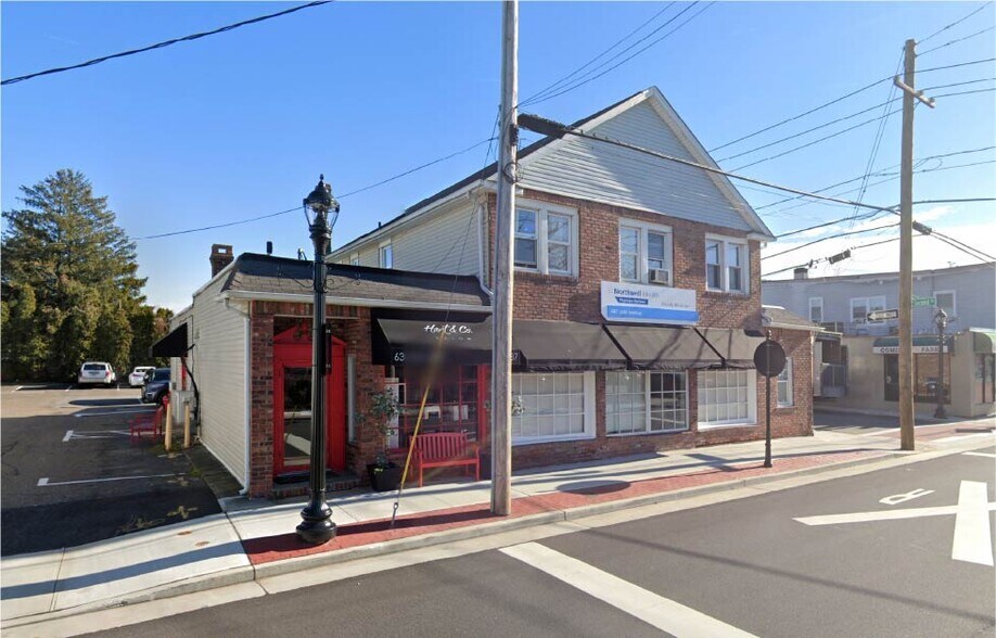 487 Lake Ave, Saint James, NY à vendre - Photo de l’immeuble – Image 2 sur 6