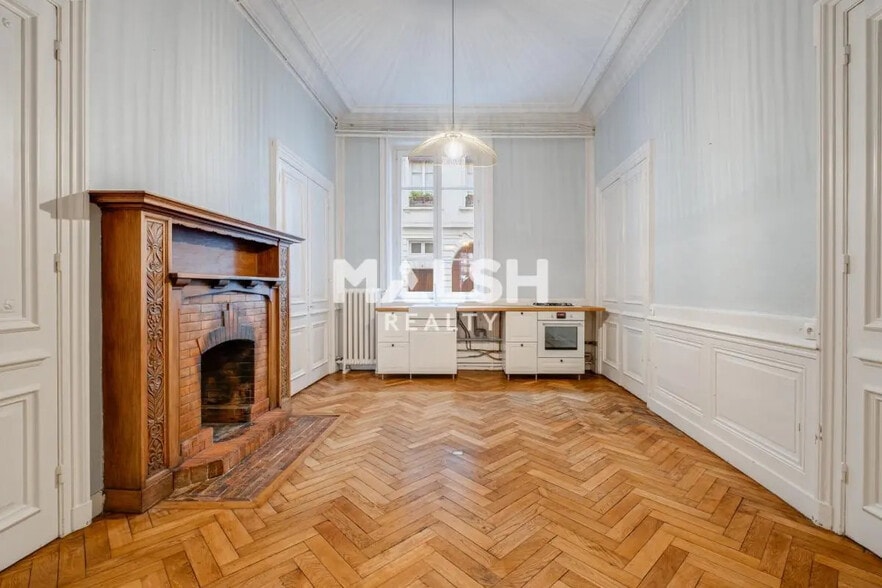 Bureau dans Lyon à vendre - Photo de l’immeuble – Image 3 sur 10