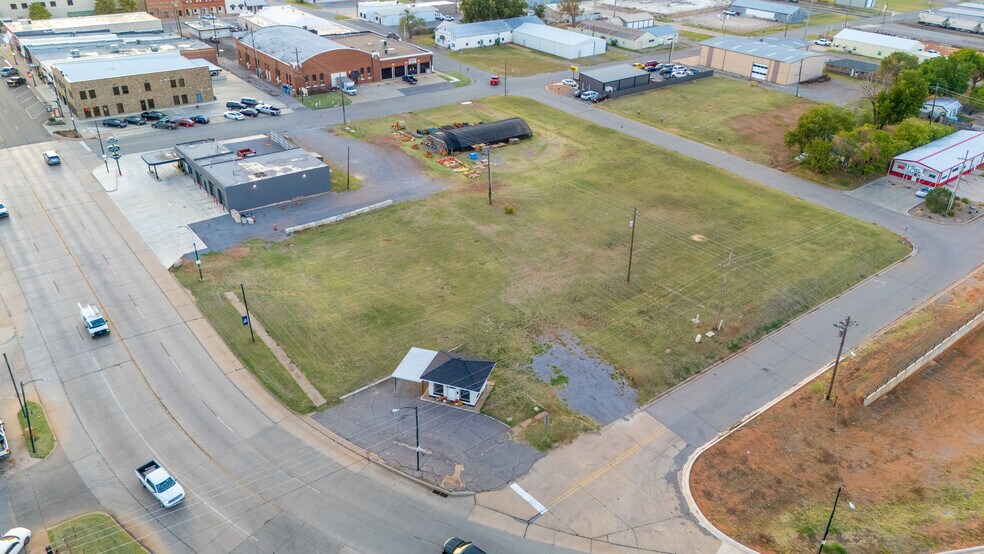 312 Main St, Weatherford, OK à vendre - Aérien – Image 3 sur 33