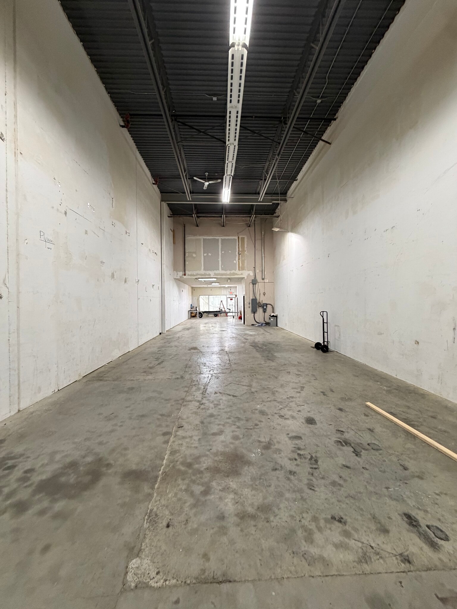 11566 Eburne Way, Richmond, BC à louer Photo intérieure– Image 1 sur 6