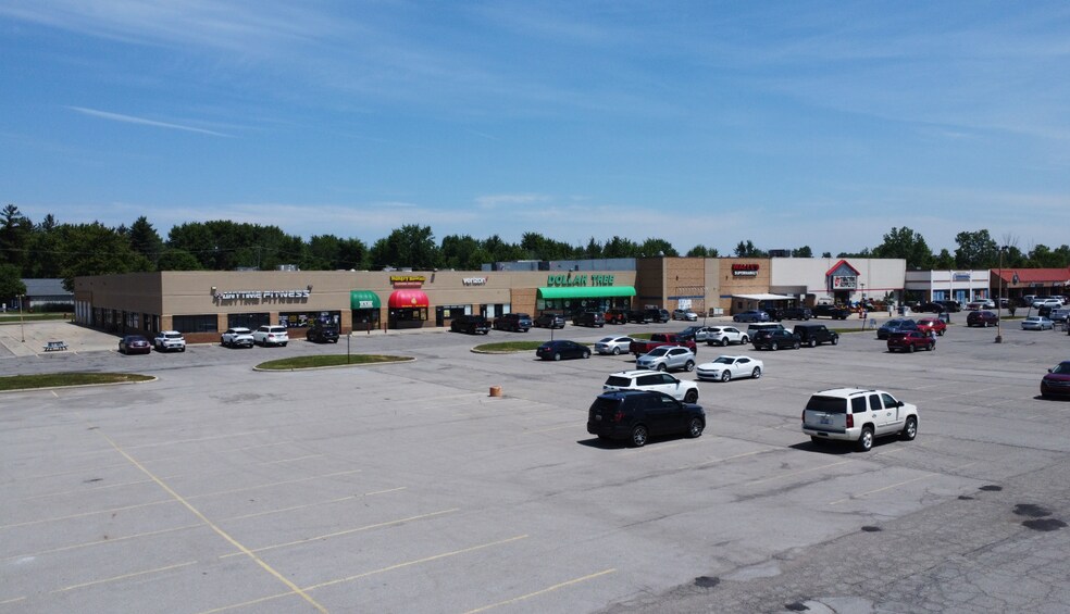 3198-3280 Gratiot Ave, Marysville, MI à vendre - Photo de l’immeuble – Image 1 sur 11