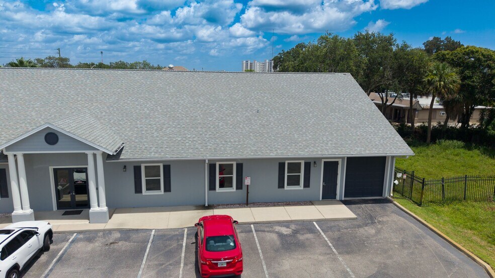 1785 Waverly Pl, Melbourne, FL à louer - Photo de l’immeuble – Image 2 sur 18
