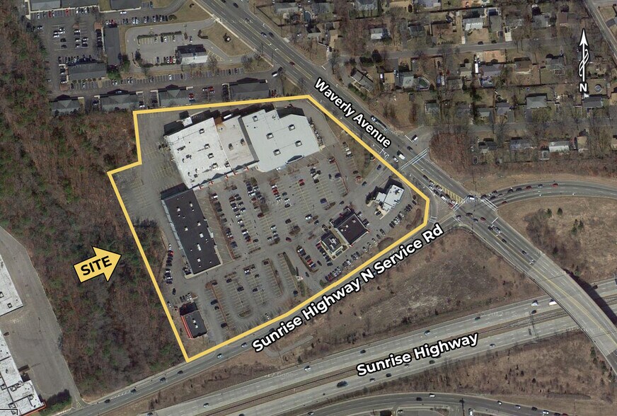 367 N Service Rd, Patchogue, NY à louer - Photo de l’immeuble – Image 1 sur 1