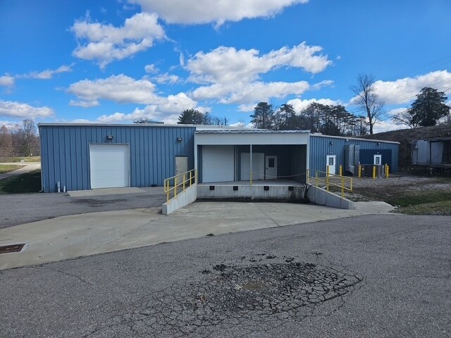 3970 Staunton Tpke, Parkersburg, WV à louer - Photo de l’immeuble – Image 2 sur 4