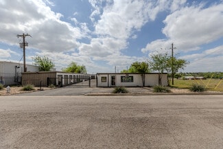 Plus de détails pour 209 Commercial Dr, Taylor, TX - Spécialisé à vendre
