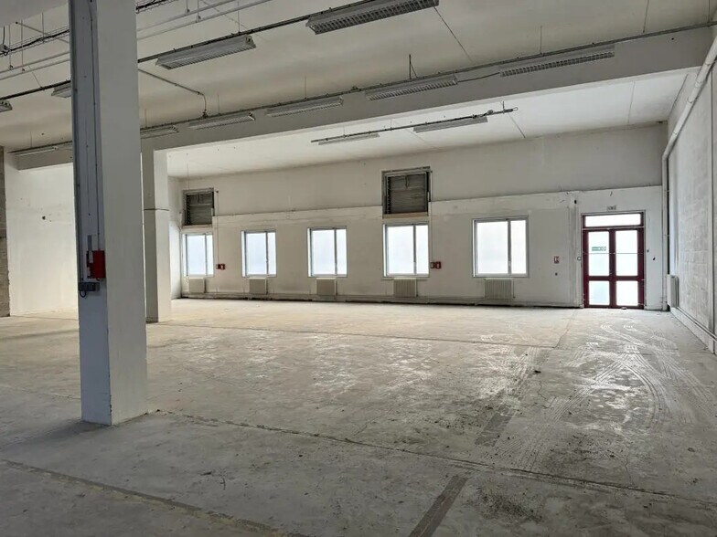 66 Rue Des Vanesses, Villepinte à louer - Photo de l’immeuble – Image 1 sur 13