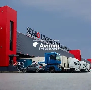 Industriel/Logistique dans Aulnay-sous-Bois à louer Photo de l’immeuble– Image 1 sur 5