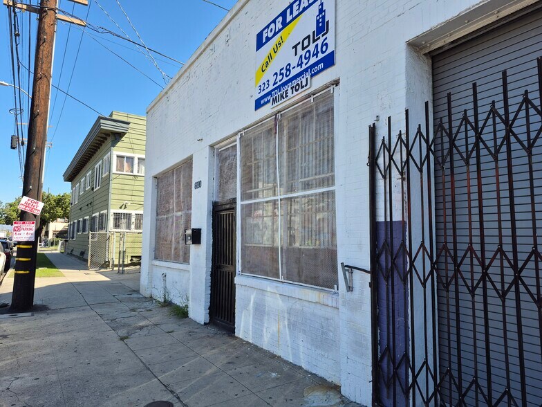 6080 S Hoover St, Los Angeles, CA à louer - Photo de l’immeuble – Image 2 sur 31