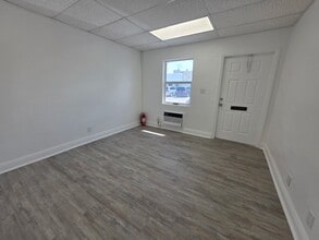 1451 SW 12th Ave, Pompano Beach, FL à louer Photo intérieure– Image 2 sur 10
